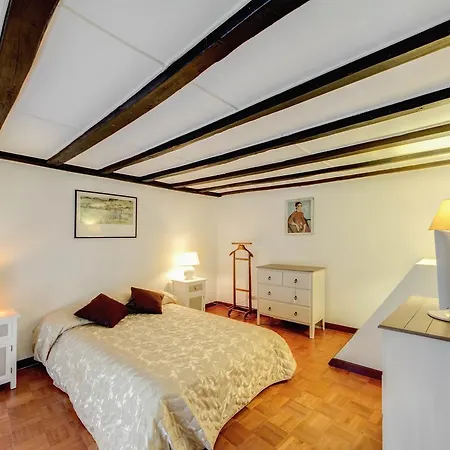 Appartement 120m² 2 Slaapkamer, 1 Privé Badkamer In Navona