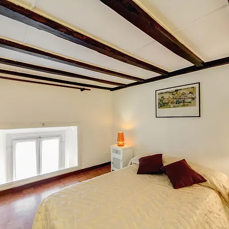 120m² 2 Slaapkamer, 1 Privé Badkamer In Navona Rome